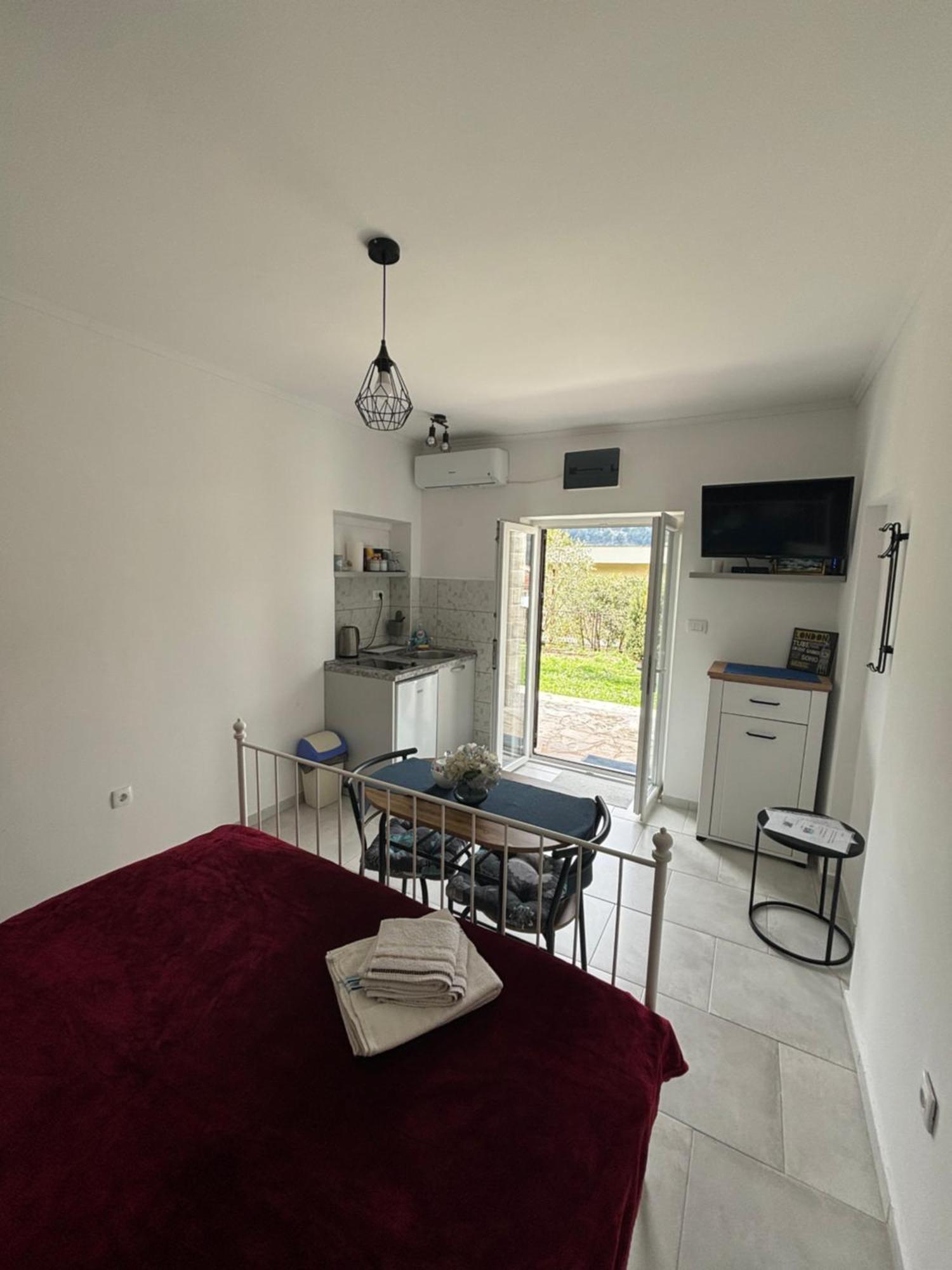 Apartments Samardzic Kotor Bagian luar foto